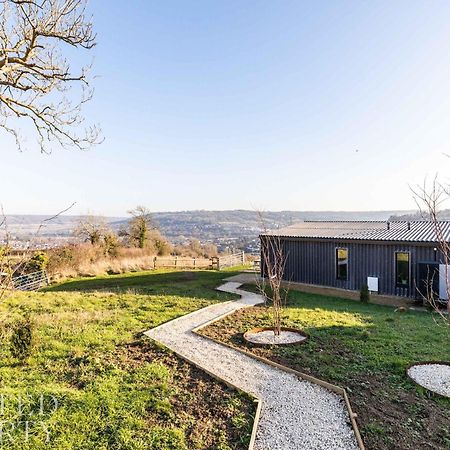 Stunning 5 Bedroom New Build With Amazing Views! Bath Exterior foto