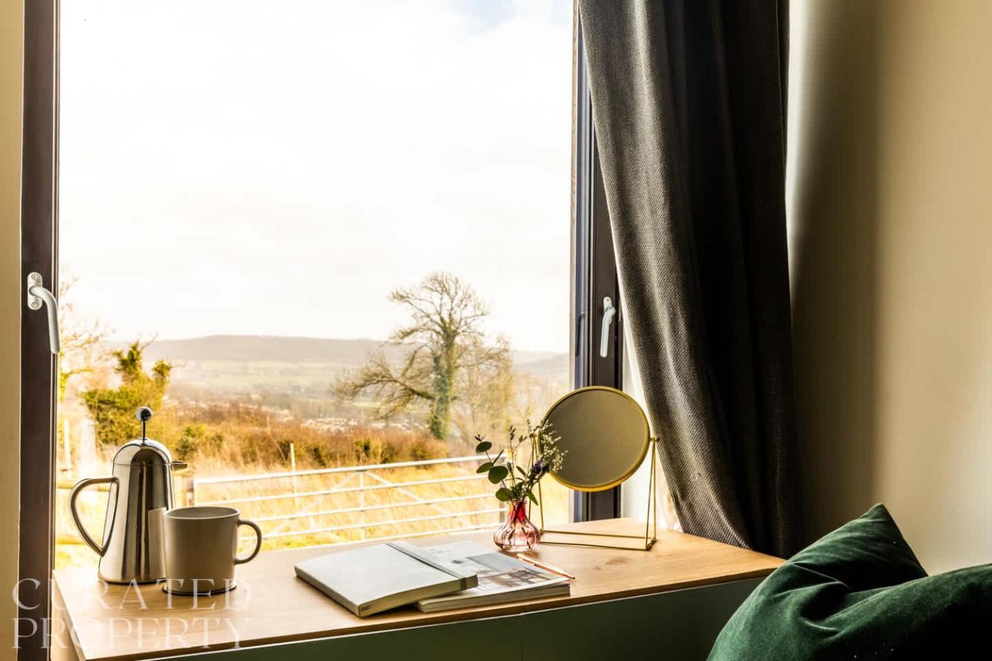 Stunning 5 Bedroom New Build With Amazing Views! Bath Exterior foto